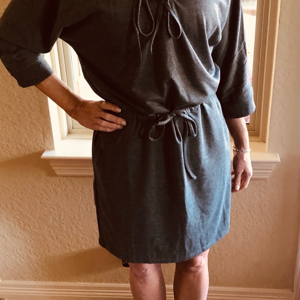 T-shirt dress - Picture 2 of 4